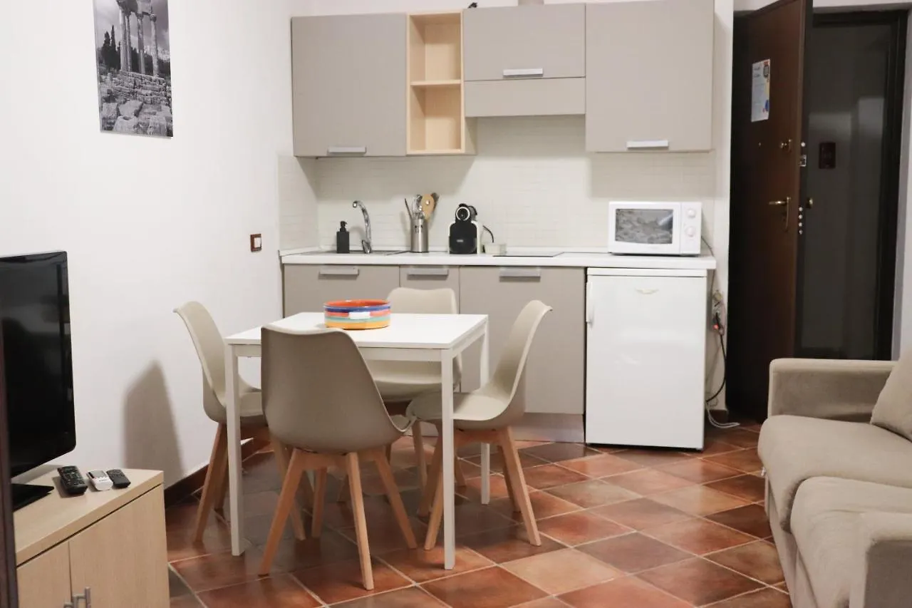 Apartament Appartamenti-Residence Al Massimo Palermo